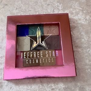Jeffree Star Magnetic Eyeshadow Palette with 8 Eyeshadow Singles New